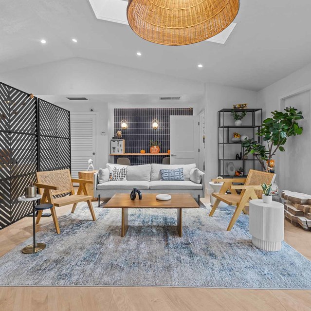 The Park at Murano -  Lounge Area with Tables and Chairs